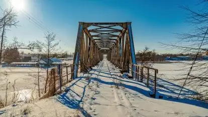 Kolejowe zamieszanie na Mazurach. Burmistrz Mikołajek: To nierealne!