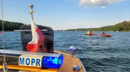 Wskoczył do jeziora i już nie wypłynął. Trwają poszukiwania mężczyzny