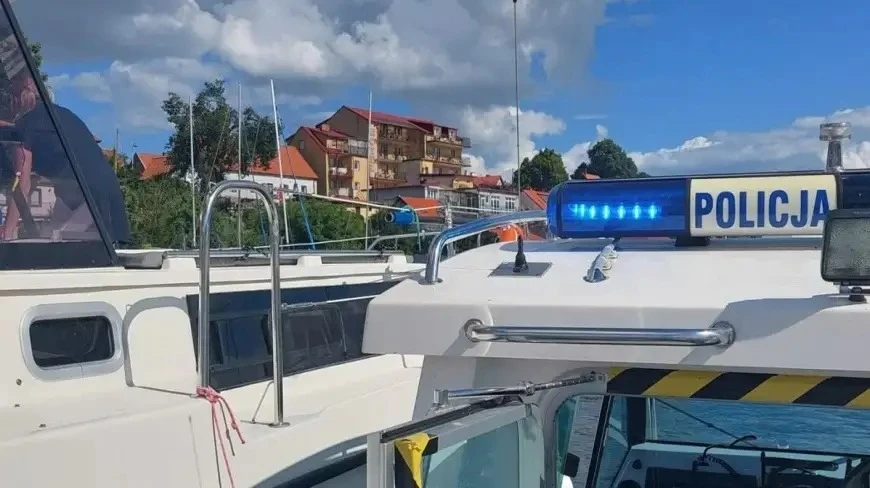 Policjanci podsumowali półmetek sezonu na mazurskich jeziorach. Było wiele interwencji