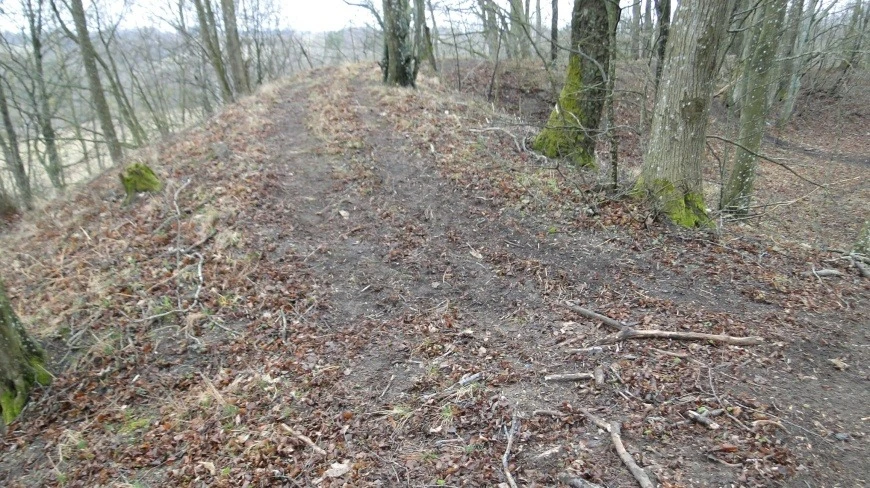 Wał grodziska na Mazurach.