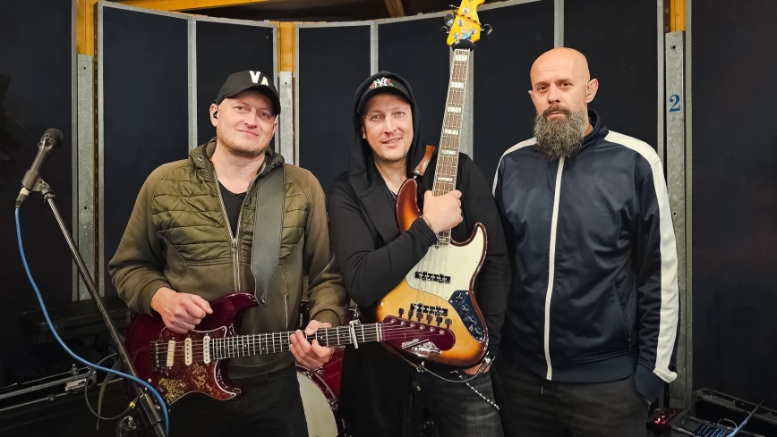 Piotr Karpienia i zespół Bohika