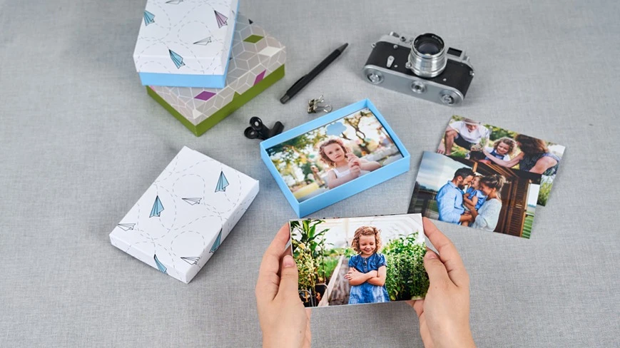 Nie trzymaj zdjęć z wakacji w telefonie – wywołaj je z aplikacją Uwolnij Kolory!