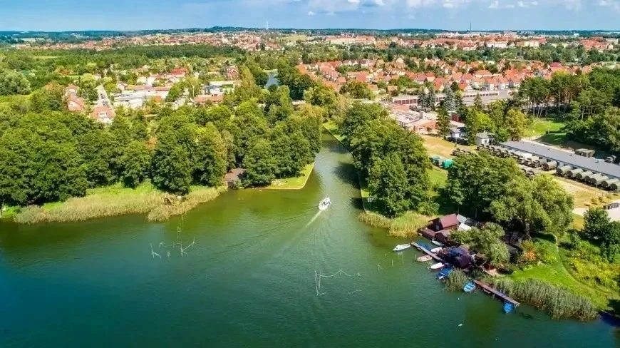 Jarmark Świętego Brunona i święto żeglarzy. Duchowa i żeglarska podróż w sercu Mazur 