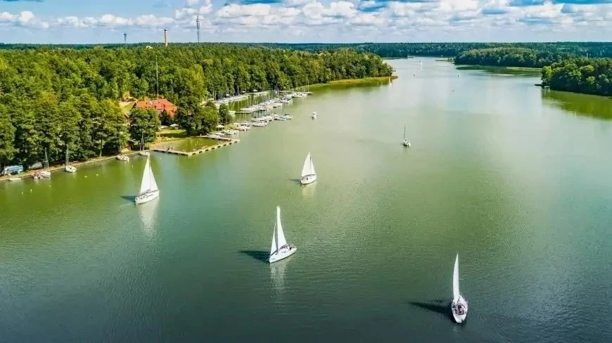 70 przedsiębiorców na Mazurach chce uczestniczyć w projekcie odbioru ścieków z jachtów 
