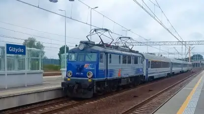 Pociągi pojadą szybciej na trasach na Mazurach. Modernizacja trakcji zakończona