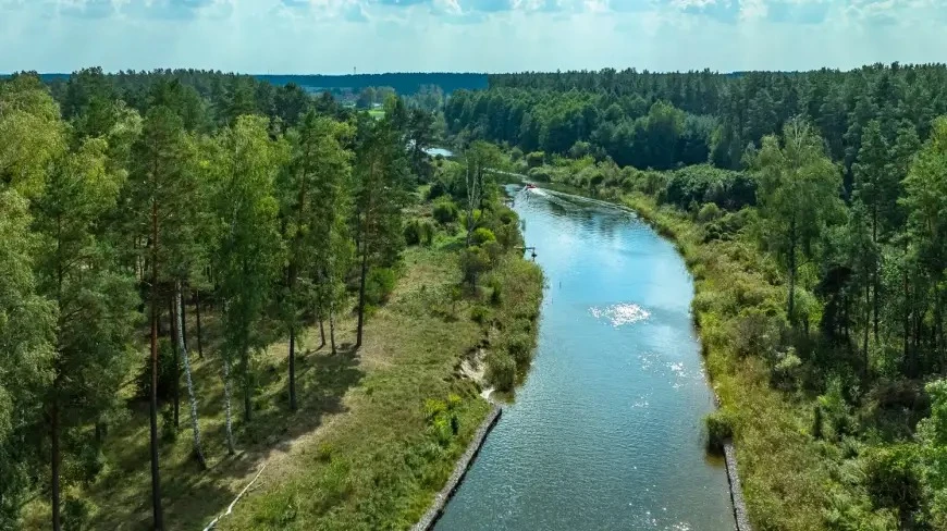 Kanał Jegliński na Mazurach.