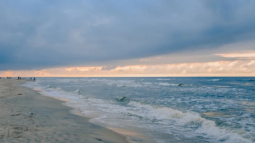 Obozy młodzieżowe w Polsce: jak wybrać miejsce pełne przygód?