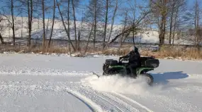 Na Mazurach odśnieżają...jeziora. Ta akcja ma jednak sens