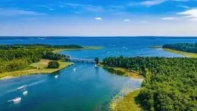 Wąskie żeglarskie gardło na Mazurach, jezioro Kirsajty - zdjęcie 24