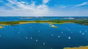 Wąskie żeglarskie gardło na Mazurach, jezioro Kirsajty - zdjęcie 42