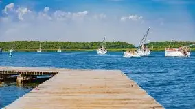 Wąskie żeglarskie gardło na Mazurach, jezioro Kirsajty - zdjęcie 9