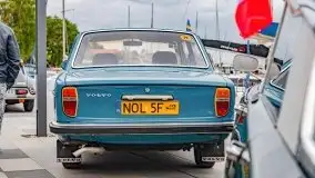 Zlot zabytkowych aut przy restauracji Nóż w wodzie w Mikołajkach - zdjęcie 29