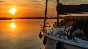 Ognisty zachód przy porcie Ognisty Ptak, jezioro Święcajty - zdjęcie 39