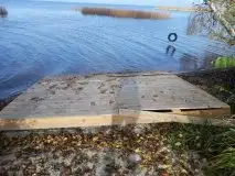 Szeroki Ostrów pełen śmieci - zdjęcie 1