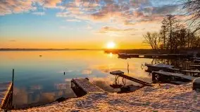 Grudniowy wschód słońca nad jeziorem Niegocin - zdjęcie 28