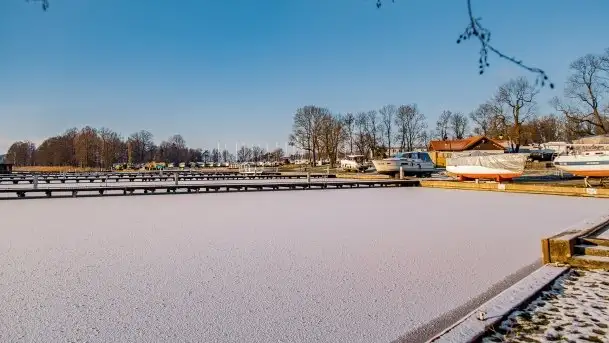 Grudniowy, zimowy port w Sztynorcie - zdjęcie 7