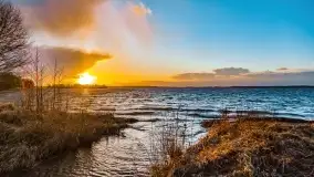 Zachód słońca nad jeziorem Niegocin, Bystry, luty 2021 - zdjęcie 6