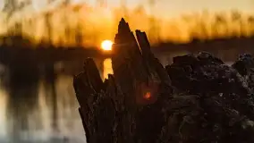 Zachód słońca nad grodziskiem Święta Góra i jeziorem Wojnowo, luty 2022 r. - zdjęcie 12