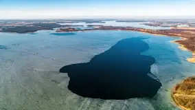 Jezioro Dargin rozstaje się z lodem, przedwiośnie 2022 r. - zdjęcie 13