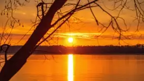 Zachód słońca nad jeziorem Dobskim, marzec 2022 r. - zdjęcie 47