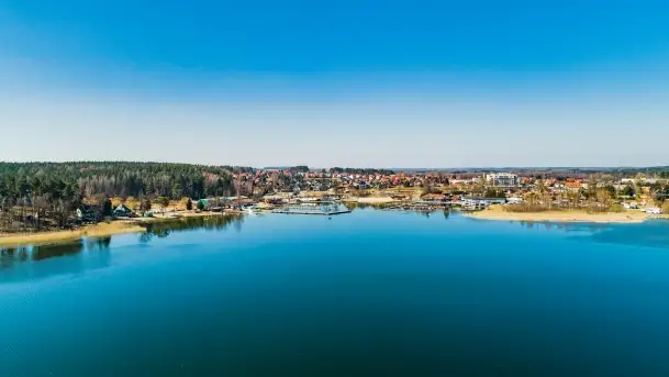 Wilkasy i okolice na zdjęciach z lotu mewy, marzec 2022 - zdjęcie 6