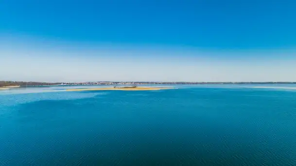 Wilkasy i okolice na zdjęciach z lotu mewy, marzec 2022 - zdjęcie 11