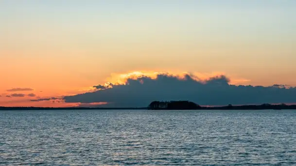 Zachód słońca bez słońca - pole biwakowe, Sun Bila Dargin