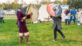 Wikingowie i średniowieczne klimaty na zdjęciach z otwarcia sezonu w Giżycku - zdjęcie 27