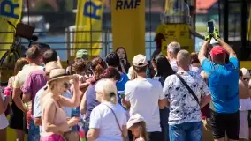 Fotorelacja z muzycznego i sportowego rozpoczęcia wakacji w Mikołajkach - zdjęcie 29