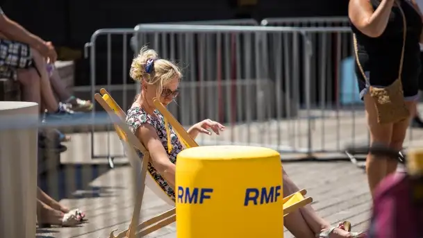 Fotorelacja z muzycznego i sportowego rozpoczęcia wakacji w Mikołajkach - zdjęcie 9