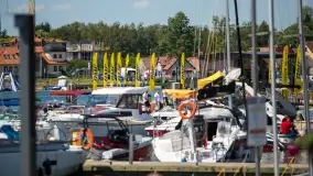 Fotorelacja z muzycznego i sportowego rozpoczęcia wakacji w Mikołajkach - zdjęcie 27