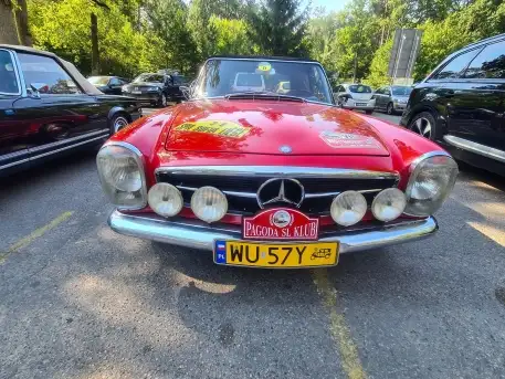 Niezwykłe modele Mercedesa pojawiły się na Mazurach - zdjęcie 2