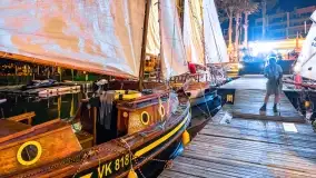 Nocne zdjęcia z XXIII zlotu klubu Jacht Oldtimet, Stranda, sierpień 2022 - zdjęcie 31