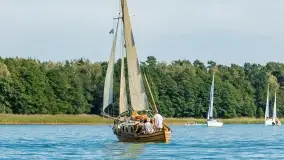 Regaty klubu Jacht Oldtimer, Kisajno, sierpień 2022 - zdjęcie 17