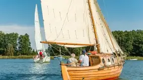 Regaty klubu Jacht Oldtimer, Kisajno, sierpień 2022 - zdjęcie 18