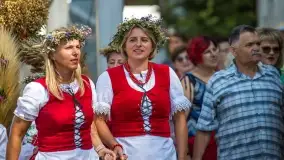 Fotorelacja z dożynek w Nowych Gutach, sierpień 2022 - zdjęcie 46