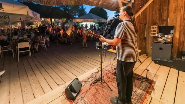 Tomasz Grom Paciorek w Tle Dla Mew - zdjęcie 5