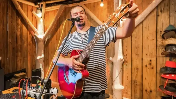 Tomasz Grom Paciorek w Tle Dla Mew - zdjęcie 3