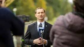 Fotorelacja - konferencja z podpisania umowy na remont śluzy Karwik - zdjęcie 25