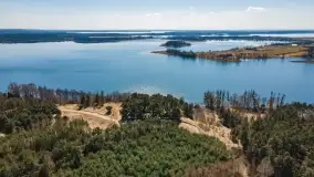 Cmentarz wojenny Jagerhohe i jezioro Święcajty na początku wiosny, 2022 - zdjęcie 18