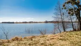 Cmentarz wojenny Jagerhohe i jezioro Święcajty na początku wiosny, 2022 - zdjęcie 47