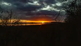 Grudniowy zachód słońca nad jeziorem Łabap - zdjęcie 23