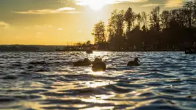 Zachód słońca w Rynie, jezioro Ryńskie, styczeń 2023 - zdjęcie 2