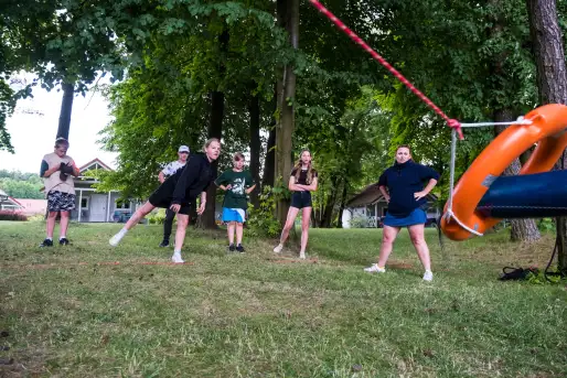 Rejs po mazurskich jeziorach, który pomaga dzieciom z domów dziecka - zdjęcie 5