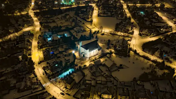 Nocne Giżycko z lotu ptaka, marzec 2023 r. - zdjęcie 6