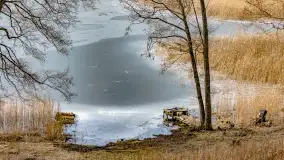 Weekend na dziko nad jeziorem Tyrkło. marzec 2023 r. - zdjęcie 18