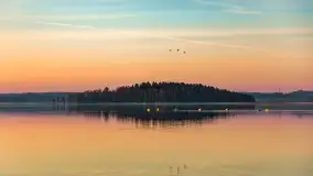 Wschód słońca nad jeziorem Dejguny, kwiecień 2023 r. - zdjęcie 14