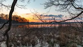 Zachód słońca nad jeziorem Dejguny, Lisi Ogon, kwiecień 2023 r. - zdjęcie 12