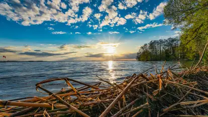 Wiosenny zachód słońca nad Darginem