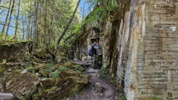 Majowy spacer po Wilczym Szańcu w Gierłoży - zdjęcie 6